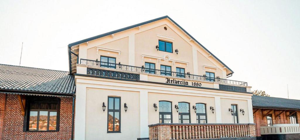 Hotel Helvecija 1880 front